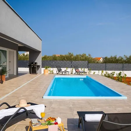 Millennium Villa Jezera