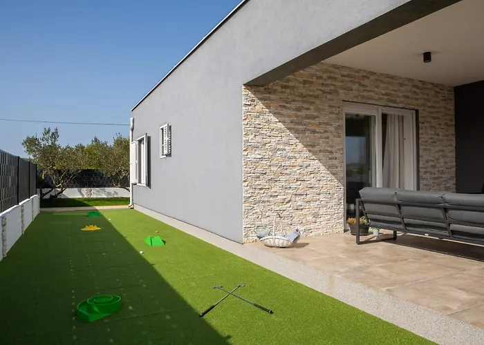 וילה Millennium *