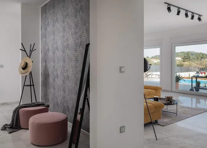 וילה Millennium יזרה