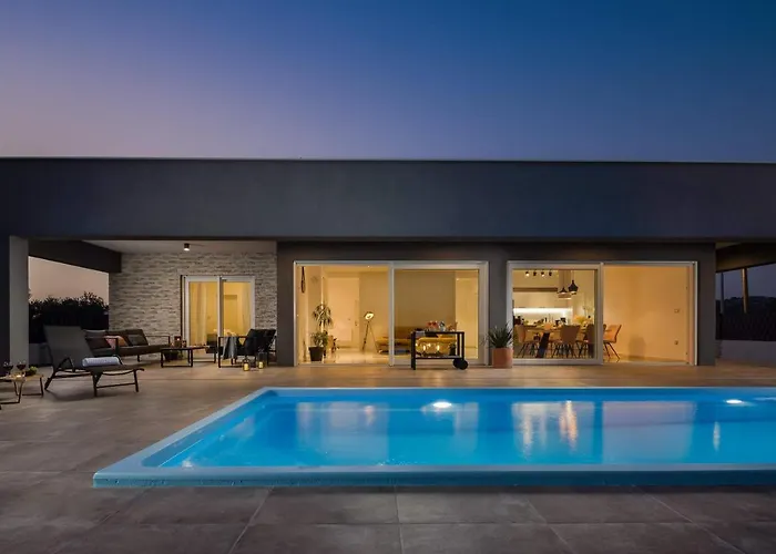 Millennium ヴィラ *